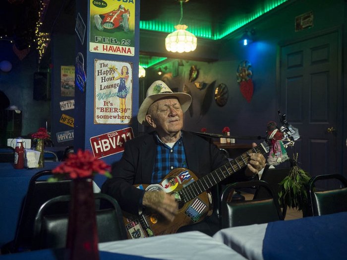 CIRCUM / Olympus - MIAMI - USA